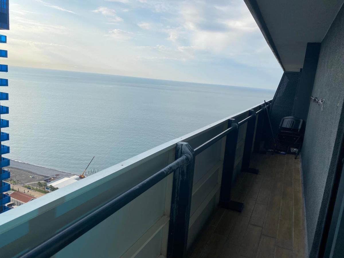 Orbi City Twins Tower Batumi Exterior foto
