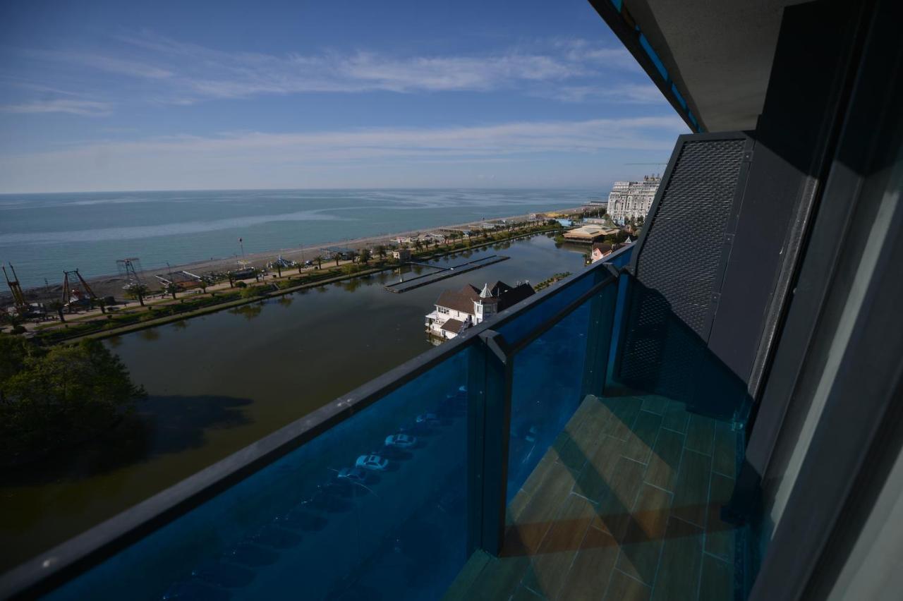 Orbi City Twins Tower Batumi Exterior foto