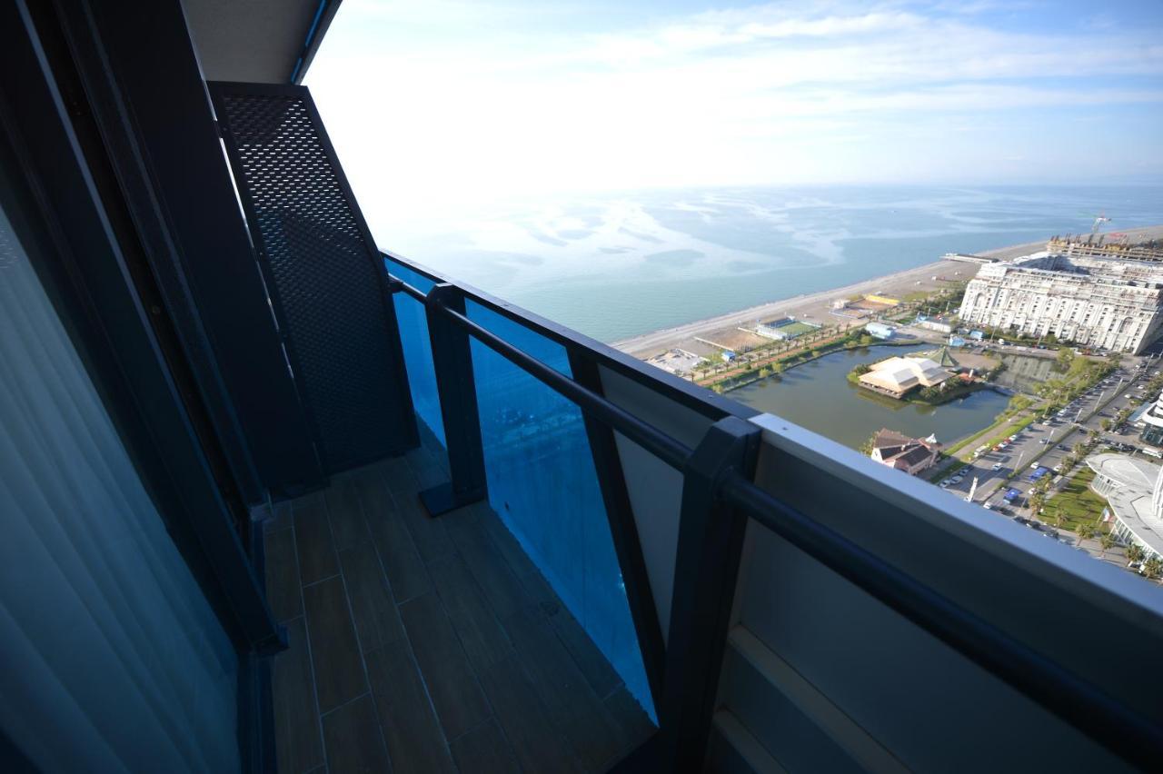 Orbi City Twins Tower Batumi Exterior foto