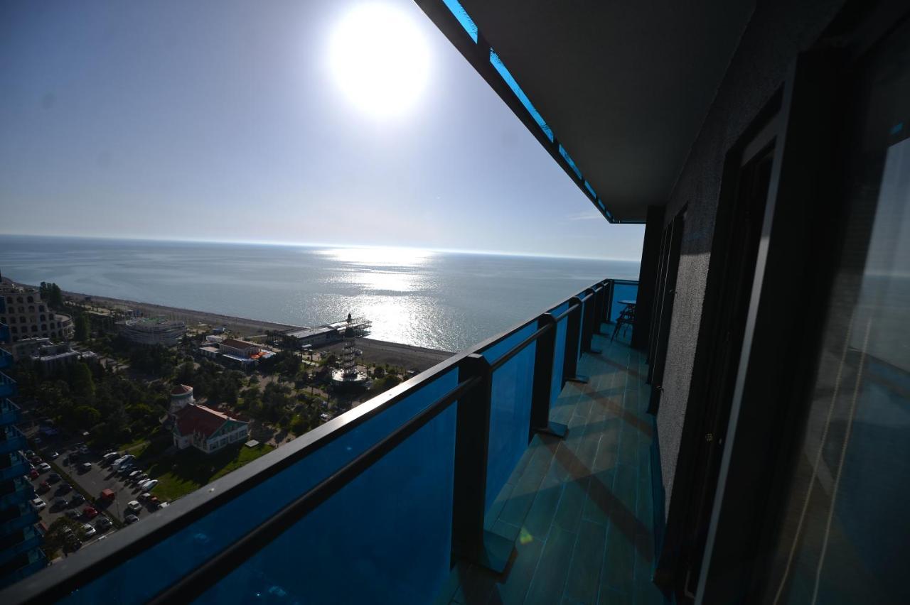 Orbi City Twins Tower Batumi Exterior foto